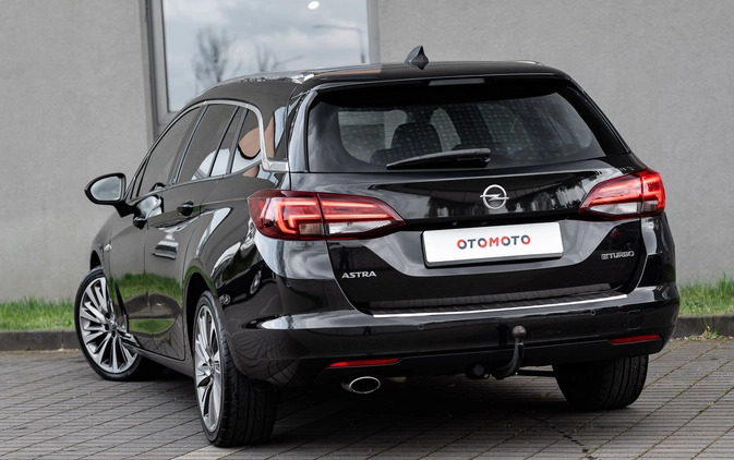 Opel Astra cena 44900 przebieg: 173000, rok produkcji 2016 z Radom małe 781